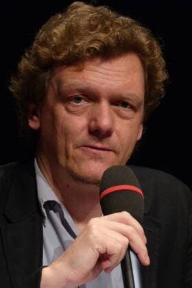 Berlin : Dr. Thomas OBERENDER,48, ist Intendant des Berliner Theatertreffens, bei dem jeweils 10 bemerkenswerte Aufführungen des Vorjahres 2014 im deutschsprachigen Raum bewertet werden Thomas OBERENDER Intendant des Berliner Theatertreffens