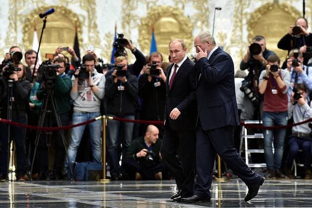 MINSK, BELARUS. FEBRUARY 11, 2015. Russia s president Vladimir Putin and Belarus president Alexander Lukashenko (L-R front) at a meeting, at the Palace of Independence in Minsk, ahead of Normandy format Ukraine peace talks. Mykola Lazarenko Ukrainian presidential press service TASS  RE15B9FD