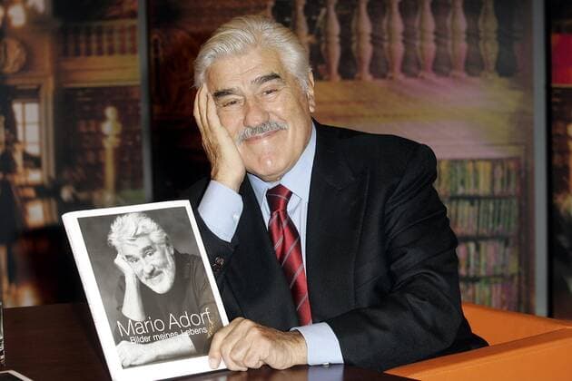 MarioAdorf ist Gast bei bookmark - Berlin Mario Adorf ist Gast bei dem 3sat Sachbuchmagazin bookmark im ZDF Hauptstadtstudio am 23.10.2005 in Berlin.