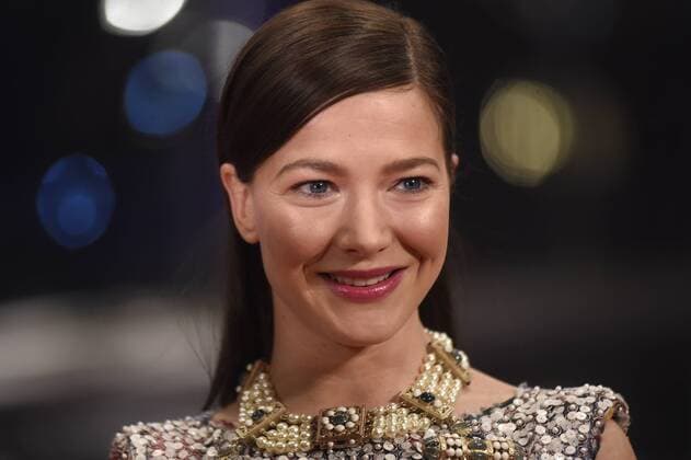 Schauspielerin Hannah Herzsprung während der Premiere des Eröffnungsfilms -NOBODY WANTS THE NIGHT- anlässlich der 65. Internationalen Filmfestspiele Berlin Eröffnung der 65. Internationalen Filmfestspiele in Berlin IFB2015