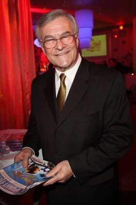 German Synchron Award - Berlin Joachim Kerzel (voice: JackNicholson, DustinHoffmann, RobertdeNiro and DennisHopper) attending the GERMAN SYNCHRON AWARD at Kosmos. Berlin 03.04.2008.