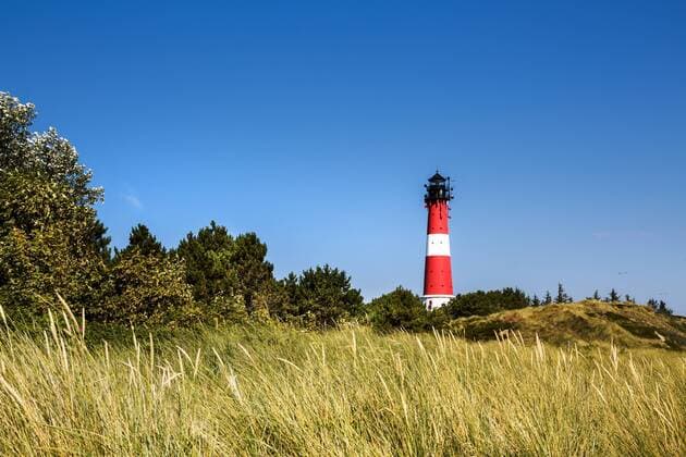  Dünen und Leuchtturm Hörnum, Hörnum, Sylt, Nordfriesland, Schleswig-Holstein, Deutschland, Europa iblslu04092260.jpg