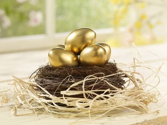 Eastern, Easter nest with golden eggs  SRSF000570