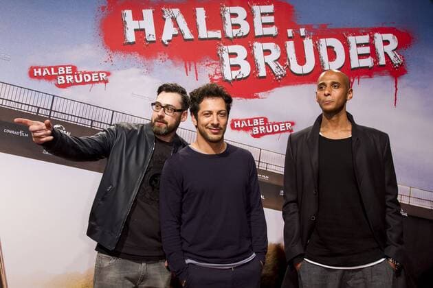 Paul Würdig (Sido), Fahri Yardim, Tedros (Teddy) Teclebrhan bei der Premiere von - Halbe Brüder - am 31.03.2015 im Cinedom in Köln. Premiere von - Halbe Brüder - in Köln