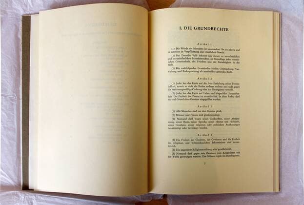 6o Jahre Grundgesetz: Faksimile des Original-Grundgesetzes von 1949 Copyright: JOKER AlexanderxStein JOKER090512416691