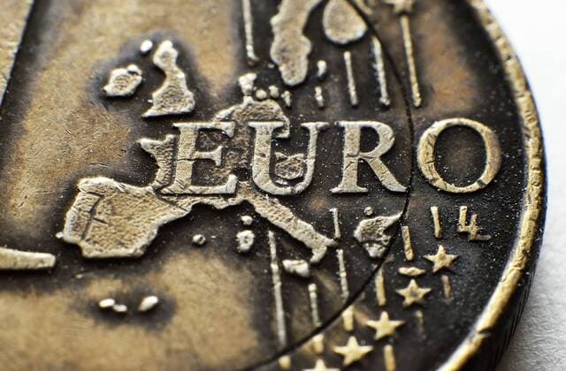 Ein-Euro-Münze  1020503783