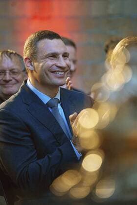 Vitali Klitschko bei der Verleihung vom Konrad-Adenauer-Preis an Vitali Klitschko mit Eintragung ins Goldene Buch der Stadt Köln im Rathaus. Köln, 23.04.2015 Foto:xC.xHardtx xFuturexImage