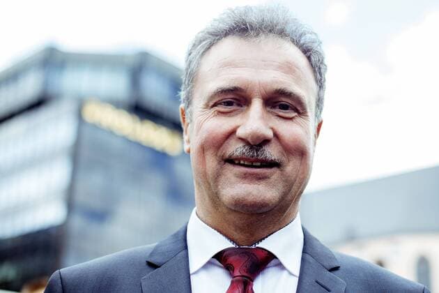 Claus Weselsky spricht auf einer Kundgebung der GDL vor dem Hauptbahnhof. Köln, 06.05.2015 Foto:xC.xHardtx xFuturexImage
