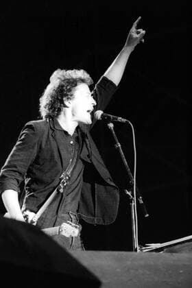 Rockkonzert Anti-WAAhnsinns-Festival in Burglengenfeld, Deutschland - Protest gegen die Wiederaufbereitungsanlage Wackersdorf (WAA): BAP-Sänger Wolfgang Niedecken