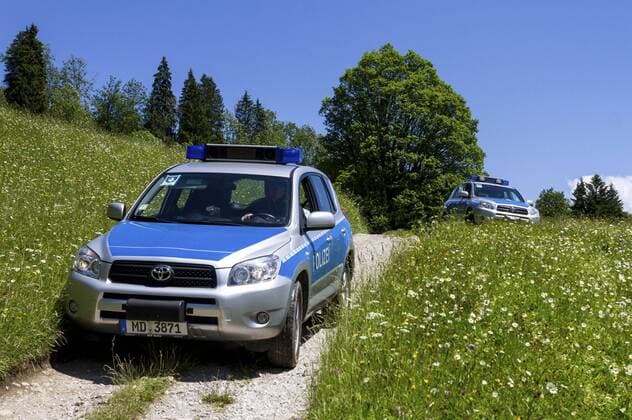 Sternmarsch von Garmisch-Partenkirchen anlässlich des 41. G7 Gipfels auf Schloss Elmau. An dem Protestzug beteiligten sich laut Polizei rund 650 Teilnehmer. Garmisch-Partenkirchen, 07.06.2015 Foto:xM.xGolejewskix xFuturexImage