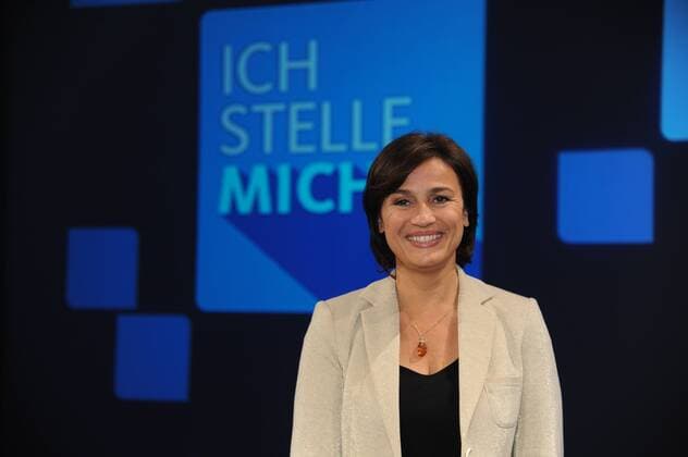 Moderatorin Sandra Maischberger am 13.06.2015 in Köln bei der Aufzeichnung der WDR Sendung Ich stelle mich , dieses Format ist ab 19.07.2015 sonntags im WDR Fernsehen zu sehen.
