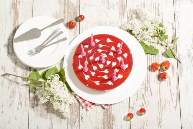 Strawberry-cream cake with birthday candles  MAEF010517