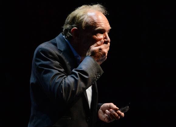 AKTUELLES ZEITGESCHEHEN Sir Tim Berners-Lee besucht Cannes Lions International Festival of Creativity . 23 06 2015. Cannes, France.Sir Tim Berners-Lee speaking on stage at Cannes Lions International Festival of Creativity.  xAndrewxParsonsx xi-Imagesx IIM-10592-0047