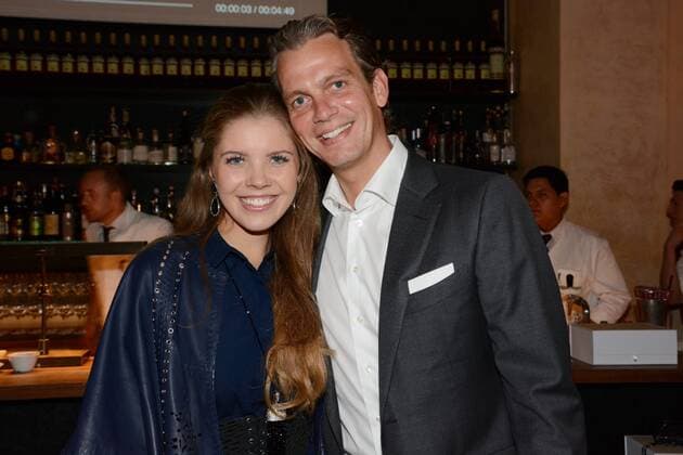 Victoria Swarovski Saengerin Werner Muerz Immobilien Investor Muenchen 23.06.15 Schumanns Bar Caroline de Maigret x Stylebop.com : Stylebop