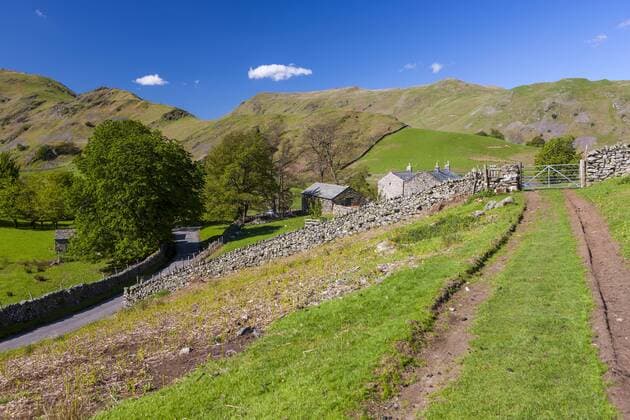 UNESCO-Welterbe: Englischer Lake District in Großbritannien England, Cumbria, Martindale. A view over rural landscape in the Lake District National Park. A view over rural landscape in the Lake District National Park. SebastianxWasek LOOPxIMAGES SBW071431