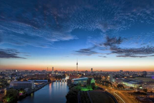 Stadtmitte bei Sonnenuntergang, Berlin, Deutschland, Europa Copyright: imageBROKER/FotoatelierxBerlin iblbdh04185326.jpg
