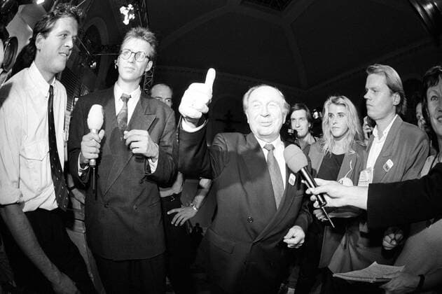 Bayerische Landtagswahl 1990, Wahlabend im bayerischen Landtag in München, Josef Grünbeck (FDP)