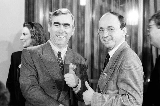 Bundestagswahl 1990, Wahlparty der CSU, Bundesminister der Finanzen Theo Waigel (li.)