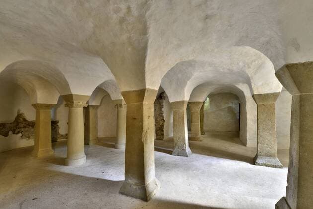 Krypta im Keller des Pfarrhauses, Unterregenbach, Baden-Württemberg, Deutschland, Europa Copyright: imageBROKER/ReinhardxHölzl iblreh04189498.jpg