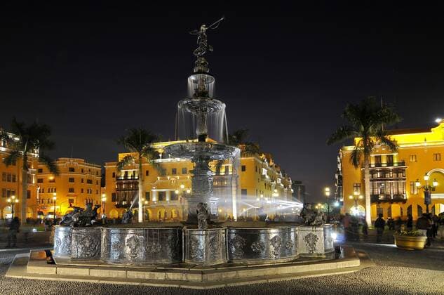 Peru, Lima, Plaza de Armas, Fountain at Night  WojtkowskixCezary bew1A41C7A