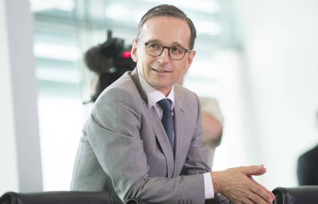 Bundesjustizminister Heiko Maas (SPD) nimmt am Mittwoch (12.08.15) in Berlin an der Kabinettssitzung teil.