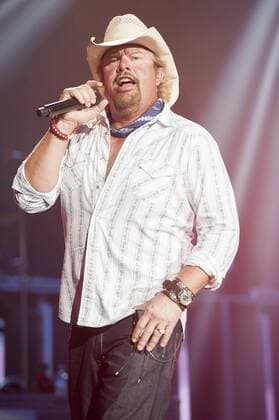 Jul 17, 2015 - Raleigh, North Carolina; USA - Musician TOBY KEITH performs live as his 2015 tour makes a stop at Walnut Creek Amphitheater located in Raleigh. Copyright 2015 Raleigh USA - ZUMAm78_