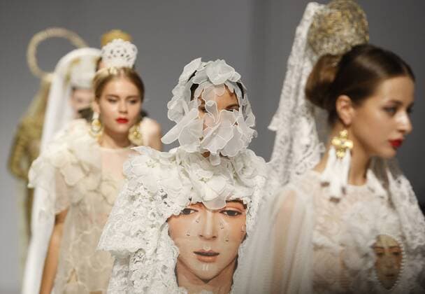 Sept. 5, 2015 - Kiev, Ukraine - A model presents a creation by Armenian designer VAHAN KHACHATRYAN during the Mercedes-Benz Kiev Fashion Days in Kiev,Ukraine,05 September 2015. The event presents Spring Summer 2016 collections by Ukrainian and international designers from 3 to 6 September. Kiev Ukraine - ZUMAg194