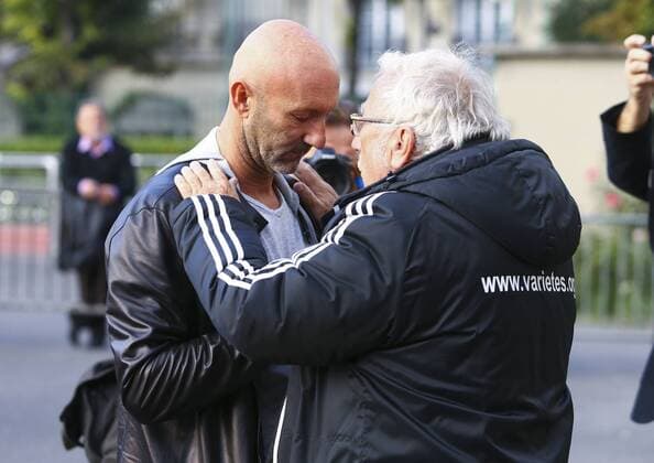 Fabien Barthez et Jacques Vendroux - Prominentenfussball mit Spielern aus Entertainment und Politik - Club Varietes vs Parlementaire - 08 09 2015 GwendolineLeGoff Panoramic 