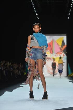 A model walks on the runway at the Desigual Fashion Show at IMG New York Fashion Week: The Shows Spring Summer 2016 Collections in New York City on September 10, 2015.  NYP20150910102 ANDREAxHANKS