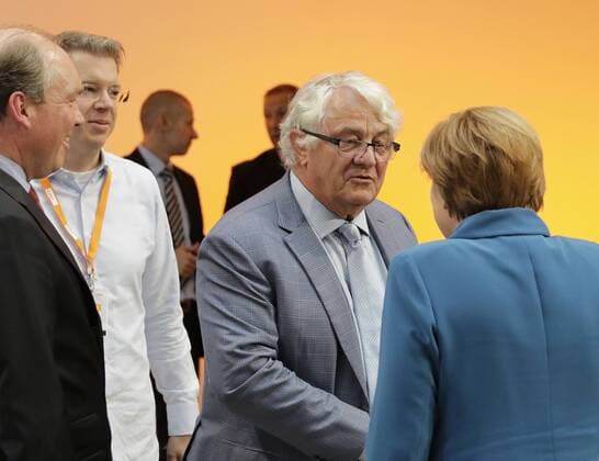 Berlin, Konrad-Adenauer-Haus , CDU Deutschland veranstaltet gemeinsam mit dem cnetz die zweite cnight. Foto: Prof. Dr. h.c. Hasso Plattner, Vorsitzender des Aufsichtsrates von SAP SE, Bundeskanzlerin Dr. Angela Merkel