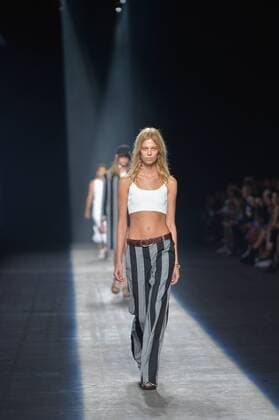 Model Lexi Boling walks on the runway at the Alexander Wang Fashion Show at Pier 94 during New York Fashion Week Spring Summer 2016 Collections in New York City on September 12, 2015.  NYP20150912897 ANDREAxHANKS