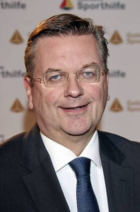 Reinhard Grindel (Schatzmeister DFB) bei der Verleihung der Goldenen Sportpyramide 2015 in der Handelskammer. Hamburg, 12.09.2015 Foto:xgbrcix xFuturexImage