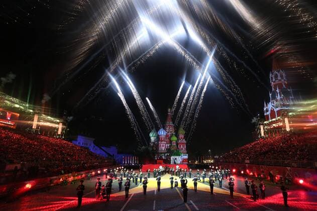 MOSCOW, RUSSIA. SEPTEMBER 13, 2015. The closing ceremony for the 2015 Spasskaya Tower International Military Music Festival in Moscow s Red Square. Sergei Bobylev TASS  TS00D9EF