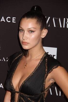 Sept. 16, 2015 - New York, New York, U.S. - Model BELLA HADID attends the 2015 HARPER S BAAZAR celebrates ICONS red carpet held held at the Plaza Hotel, New York U.S. - ZUMAk03_