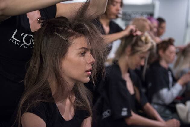 ENTERTAINMENT MODE Fashion Week Madrid - Models werden Backstage gestylt Backstage del desfile de Agatha Ruiz de la Prada en la Mercedes Benz Fashion Week 2015 de Madrid. 588 cordon press Agatha Ruiz de la Prada s backstage in Mercedes Benz Fashion Week 2015 in Madrid. 