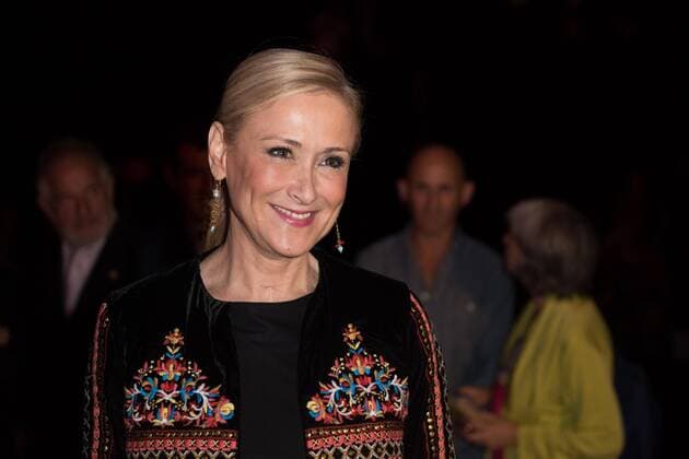 Cristina Cifuentes en el desfile de Agatha Ruiz de la Prada en la Mercedes Benz Fashion Week 2015 de Madrid. 588 cordon press Cristina Cifuentes at the Agatha Ruiz de la Prada s catwalk in Mercedes Benz Fashion Week 2015 in Madrid. 