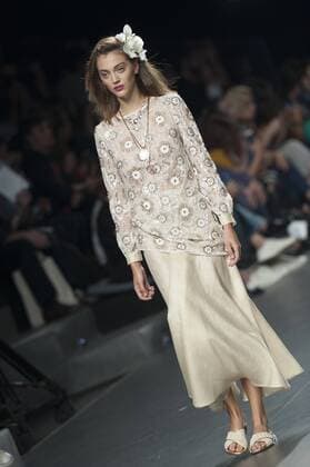 Sept. 18, 2015 - Madrid, Madrid, Spain - A model showcases designs by Duyos on the runway at the Duyos show during Mercedes-Benz Fashion Week Madrid Spring Summer 2016 at Ifema on September 18, 2015 in Madrid, Spain. Madrid Spain  - ZUMAn230