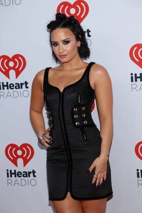 Demi Lovato arrives in the press room for the iHeartRadio Music Festival at the MGM Grand Hotel in Las Vegas, Nevada on September 18, 2015.  LAV20150918033 JAMESxATOA