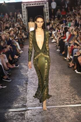 . 19 09 2015. London, United Kingdom. Julien Macdonald show-London Fashion Week-S S 2016-Day two.  xStephenxLockx xi-Imagesx IIM-11062-0030