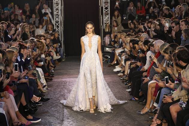 . 19 09 2015. London, United Kingdom. Julien Macdonald show-London Fashion Week-S S 2016-Day two.  xStephenxLockx xi-Imagesx IIM-11062-0035