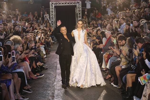 . 19 09 2015. London, United Kingdom. Finale of Julien Macdonald show at London Fashion Week-S S 2016-Day two.  xStephenxLockx xi-Imagesx IIM-11062-0043