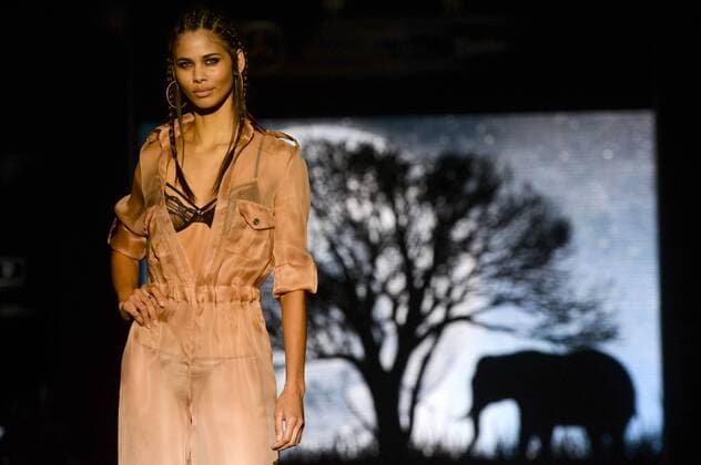 Model bei der Andres Sarda Fashion Show auf der Mercedes-Benz Fashion Week Madrid Spring Summer 2016. Madrid, 19.09.2015 Andres Sarda Model 