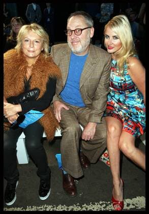 . 19 09 2015. London, United Kingdom. Jennifer Saunders, Vic Reeves and Nancy Sorrell at the Hunter Original show at London Fashion Week-S S 2016 -Day two.  xStephenxLockx xi-Imagesx IIM-11063-0051