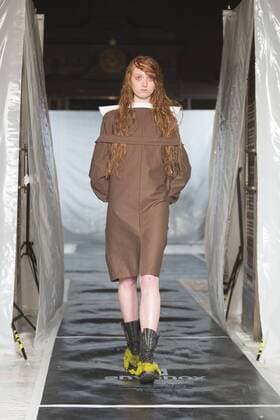 London, UK. 19 09 2015. Runway show of designer James Kelly at Fashion Scout during London Fashion Week. The designs feature moss and fine feathers. London Fashion Week, James Kelly at Fashion Scout, London, UK 