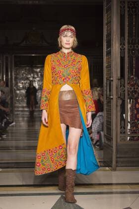 London, UK. 19 09 2015. Runway show of designer Maral Yazarloo for Maral - House of Middle East and Asia at Fashion Scout during London Fashion Week. London Fashion Week, Maral at Fashion Scout, London, UK 