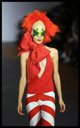 . 19 09 2015. London, United Kingdom. Gareth Pugh show at London Fashion Week-S S 2016-Day two.  xStephenxLockx xi-Imagesx IIM-11064-0015