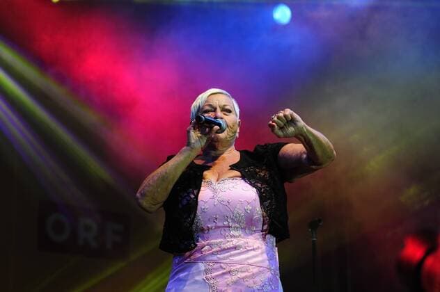Jazz Gitti on Stage Jazz Gitti on Stage - Jazz Gitti on Stage  1057303588