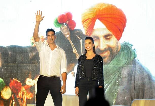 GURGAON, INDIA - SEPTEMBER 20: Bollywood actors Akshay Kumar and Amy Jackson during the HT GIFA (Hindustan Times Great Indian Football Action) grand opening ceremony event in Tau Devi Lal stadium, on September 20, 2015 in Gurgaon, India. HT GIFA organized to encourage and kickstart an event that promises to be the perfect launch pad for some promising football talent of the Delhi-NCR and Gurgaon region. (Photo by Parveen Kumar Hindustan Times ) Hindustan Times Great Indian Football Action Opening Ceremony In Gurgaon