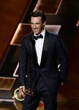 Actor Jon Hamm accepts the award for Outstanding Lead Actor in a Drama Series for Mad Men onstage during the 67th Primetime Emmy Awards in the Microsoft Theater in Los Angeles on September 20, 2015.  LAP20150920818 KENxMATSUI