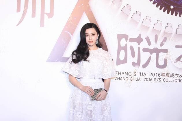 BEIJING, CHINA - SEPTEMBER 22: (CHINA OUT) Actress Fan Bingbing poses on the red carpet during the Zhang Shuai 2016 S S Collection & Haute Couture at National Agricultural Exhibition Center on September 22, 2015 in Beijing, China.  CFP473291350